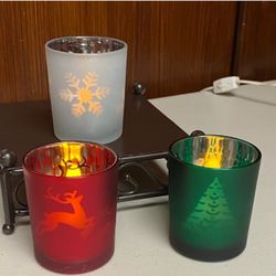 Slatkin & Co Christmas Pattern Glass Tea light candles holders