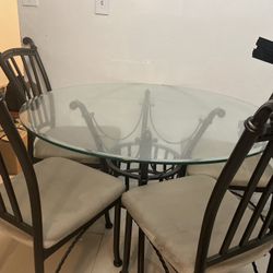 Glass Table With 4 Chairs 