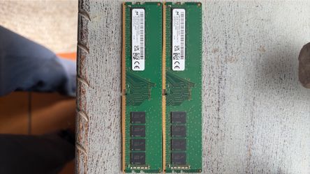 2 16gb DDR4 ram sticks