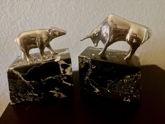 Bey-Bark book ends