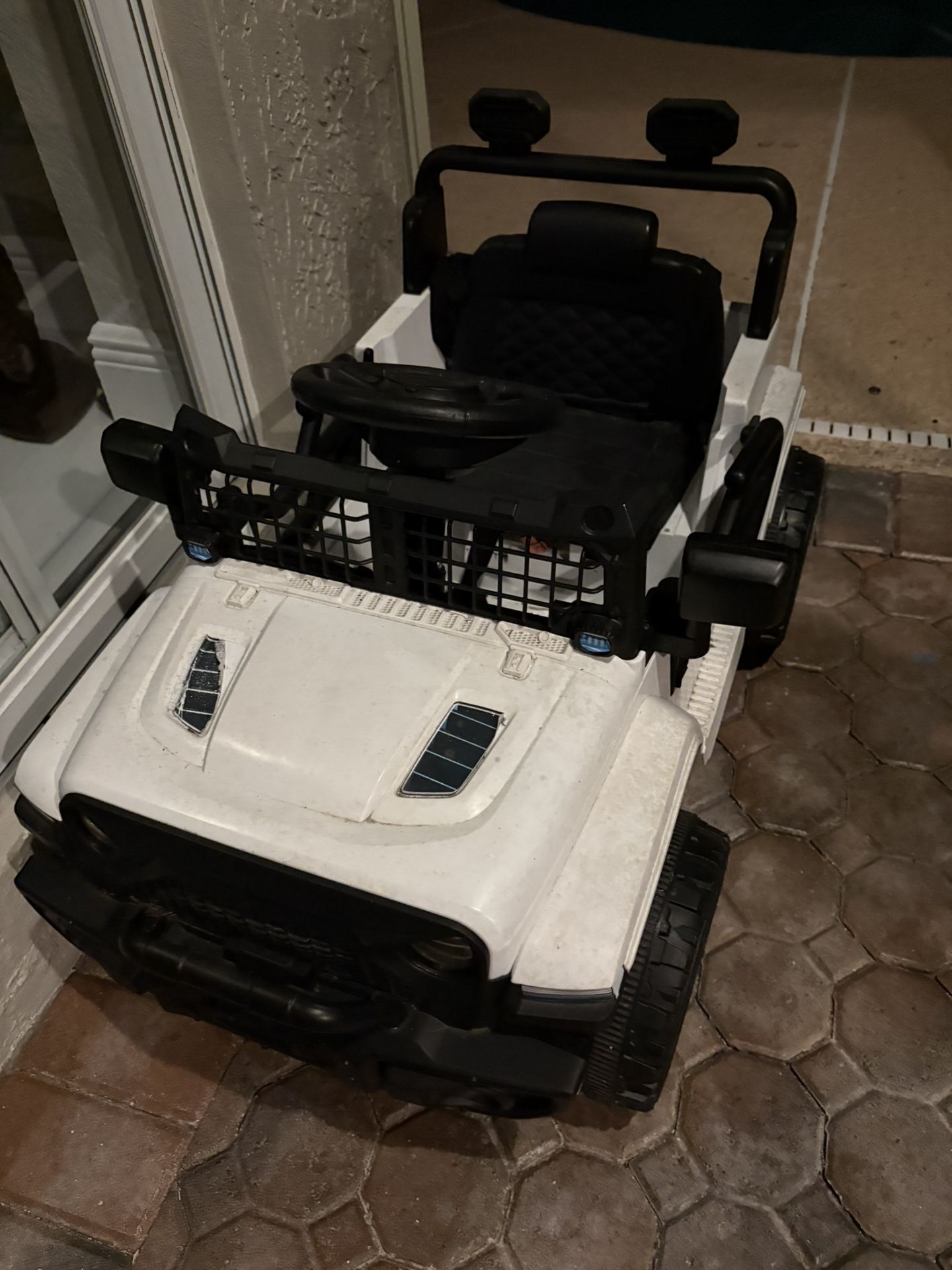 Free Toddler Ride In Jeep - Pending Pickup 