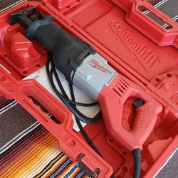 Milwaukee Electric 12amp Saw Zall And Hard Case