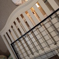 Wood Adjustable Baby Bed.