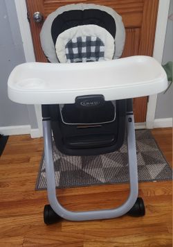 Graco DuoDiner DLX 6 in 1 High Chair | Converts to Dining Booster Seat