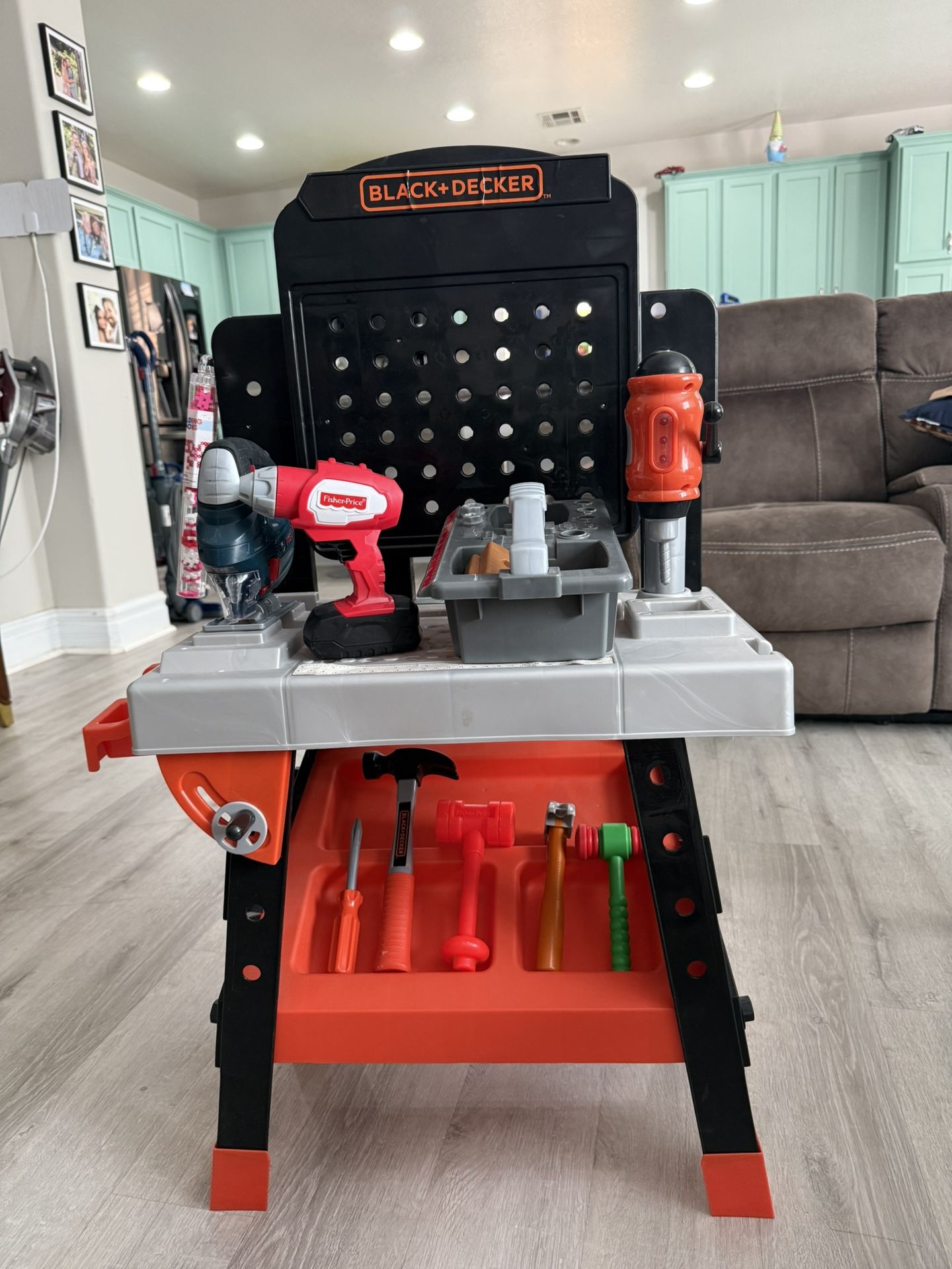 Kid’s Black And Decker Work Bench