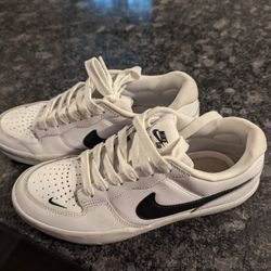 Nike Shoe Kids 6
