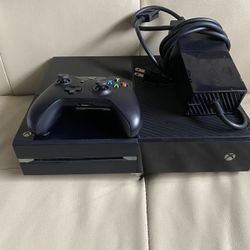 Xbox One Console With Controller 