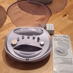 Revlon Manicure/Pedicure System Model Spa Impressions RVS1219