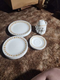 35 Pieces Vintage Corelle Gold Butterfly Dishes