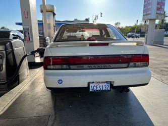 1994 Nissan Maxima SE