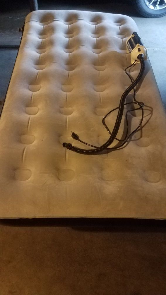 air mattress with electric pump