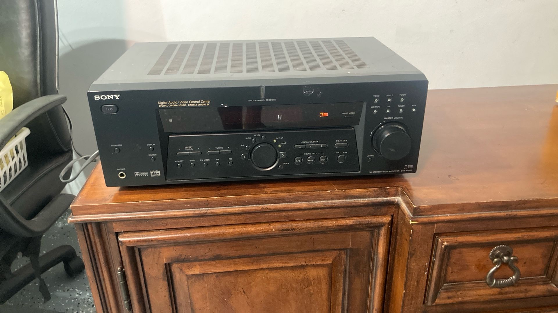 FM /AM RECEIVER STEREO 