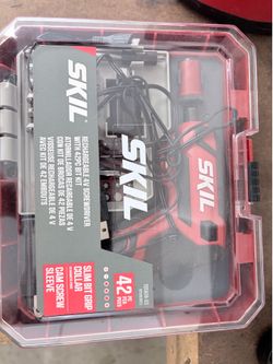 Skil rechargeable 4v Screwdriver Bit Kit