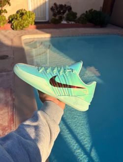 Nike Sabrina 3 warning  label size 10.5W/ 9M