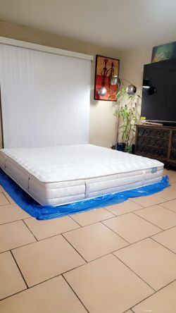 HIGH QUALITY KING SIZE KLUFT MATTRESS FOR SALE! IN EXCELLENT CONDITION, FREE DELIVERY