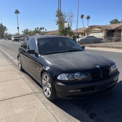 2001 BMW 3 Series . 325i Sedan 4D