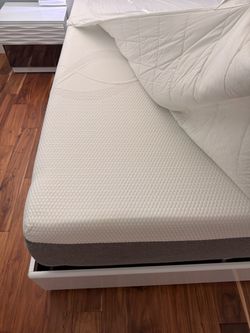 White Foam Mattress with Quilted Cover