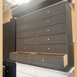 12 drawers dresser/ Twelve drawers dresser