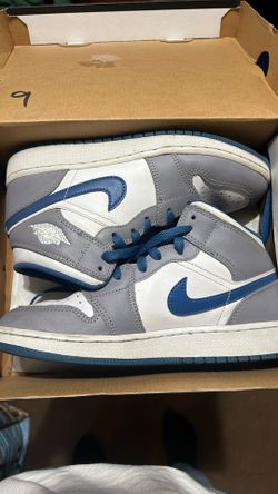 Air Jordan 1 Mid