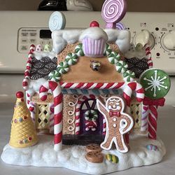 PartyLite Gingerbread House