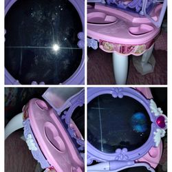 Lights Music And Fun Kids Vanity/Stool 