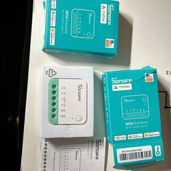 SONOFF MINI Extreme Wi-Fi Smart Switch (MINIR4M), a Matter-enabled smart switch set of 2