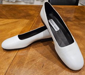 Etienne Aigner White Leather Ballet Flats