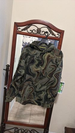 Men’s M Sweatshirts – Great Condition!