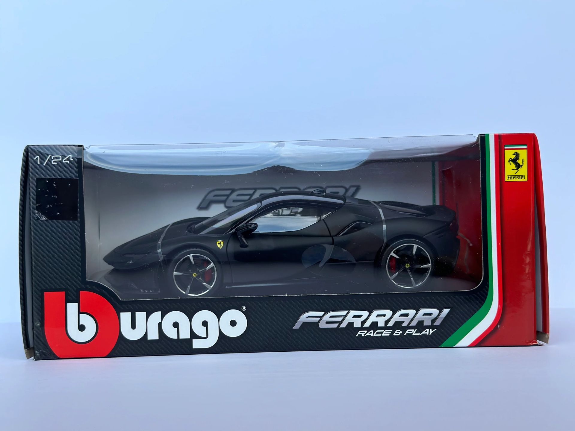 Bburago 1/24 Ferrari SF90 Stradale 2019 Diecast Model Car Matte Black; Brand New