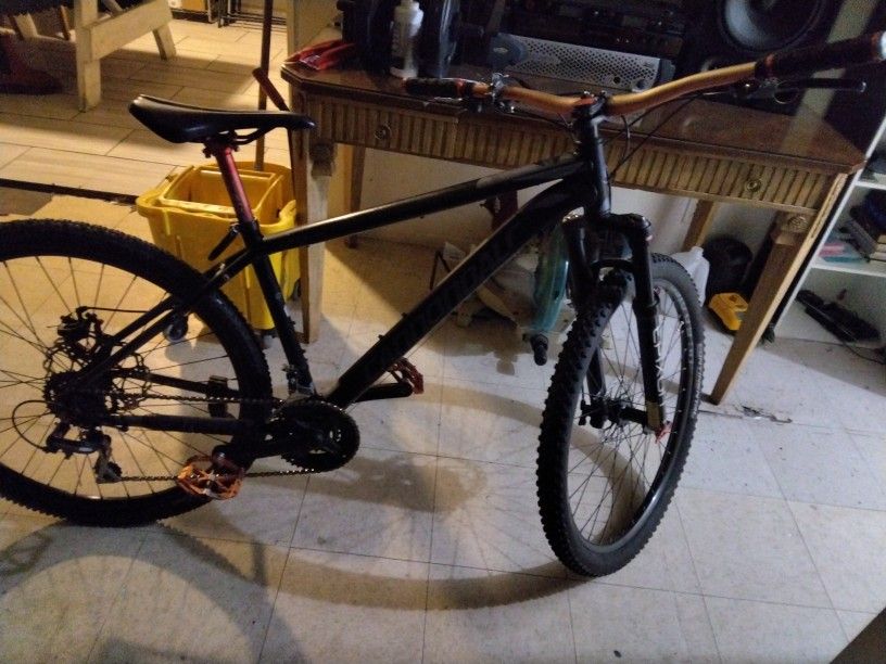 Cannondale Catalyst Mountain Bike
