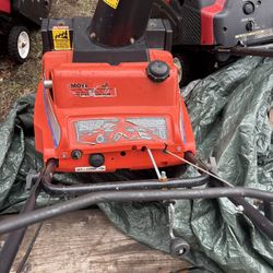 Simplicity 2 Stroke Snow Blower Runs Good Ready To Go 