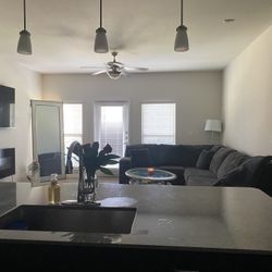 Large Sectional Sofa-Excellent Condition