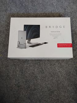 Brydge Vertical Dock for MacBook Pro 13-inch