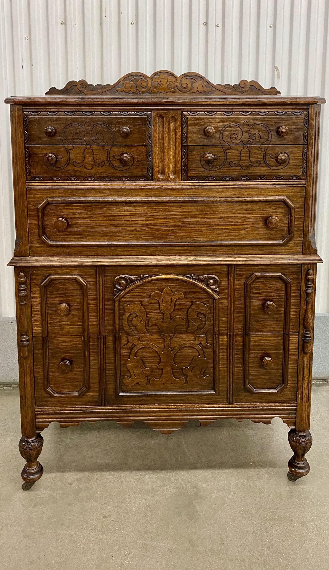 Antique 1900’s Art Nouveau quarter-sawn oak highboy dresser