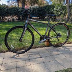 Trek FX 7.4   27 Speed