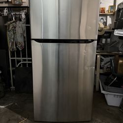 Refrigerator LG