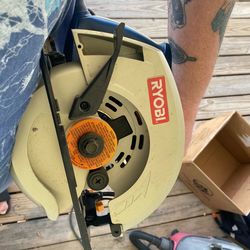 Ryobi CSB123 circular saw