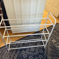 Shoe rack