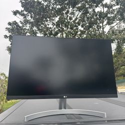 27 Inch LG Screen Monitor Split Screen Extension