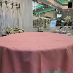 Table Cloth Overlay 72x72 Squared 