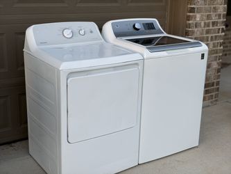 Washer & Dryer Set – $580