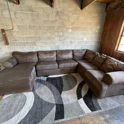 Brown Wrap Around Sectional Couch “WE DELIVER”
