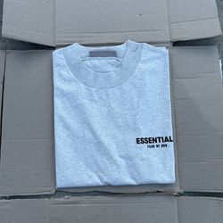 Essential tee Light Oatmeal Size XS & Small
