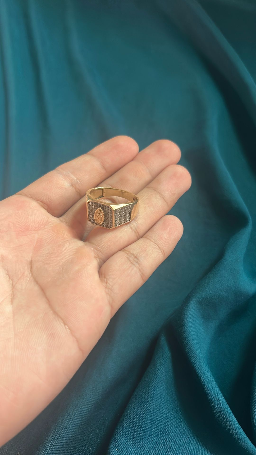 14k Gold Virgencita Ring