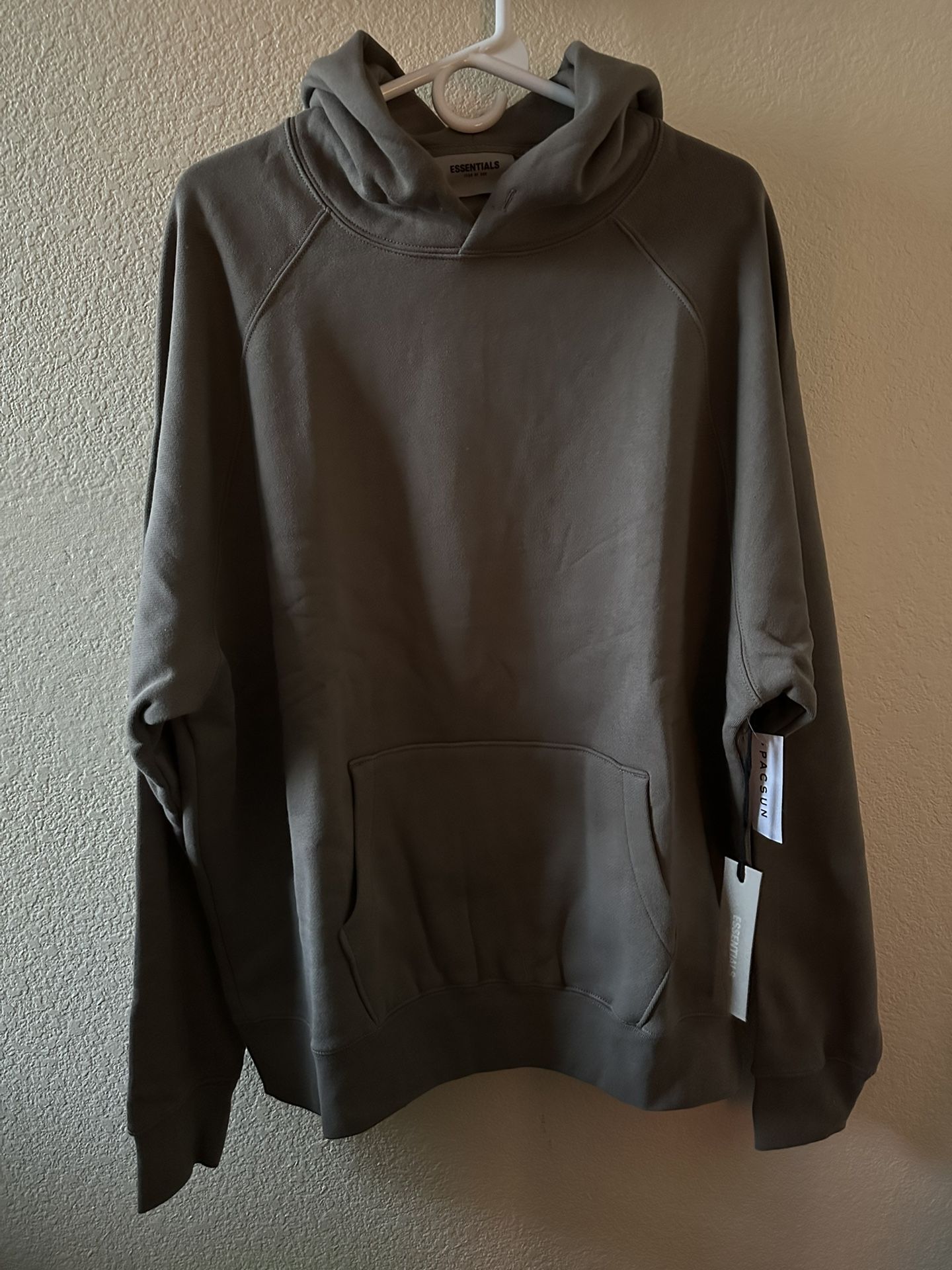 ESSENTIALS FEAR OF GOD HOODIE TAUPE SIZE M NEW