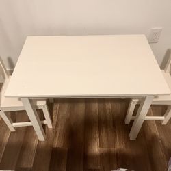 Small Kids Desk With Two Wooden Chairs