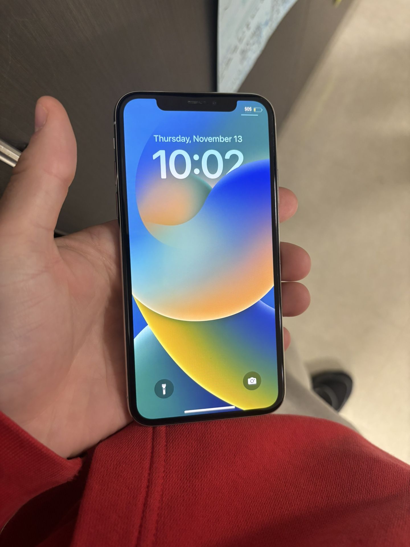 White iPhone Xr