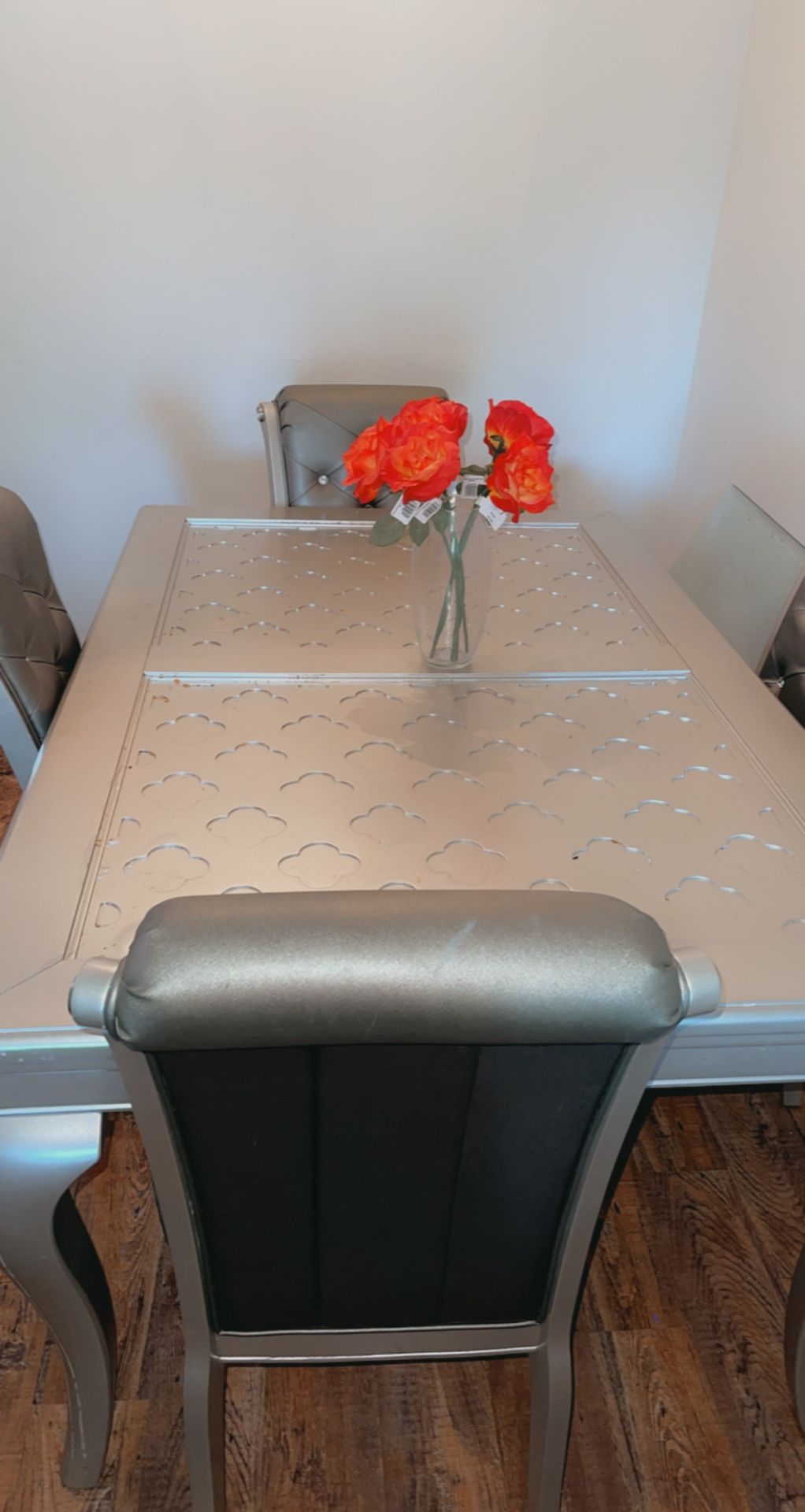 Dinning Room Table See Of 5