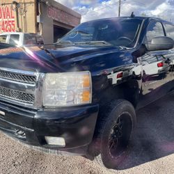 2011 Chevy Silverado!!! 