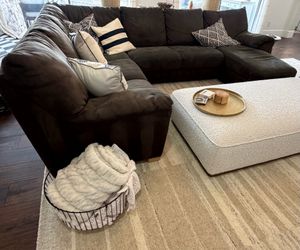 Couch/Sofa Sectional